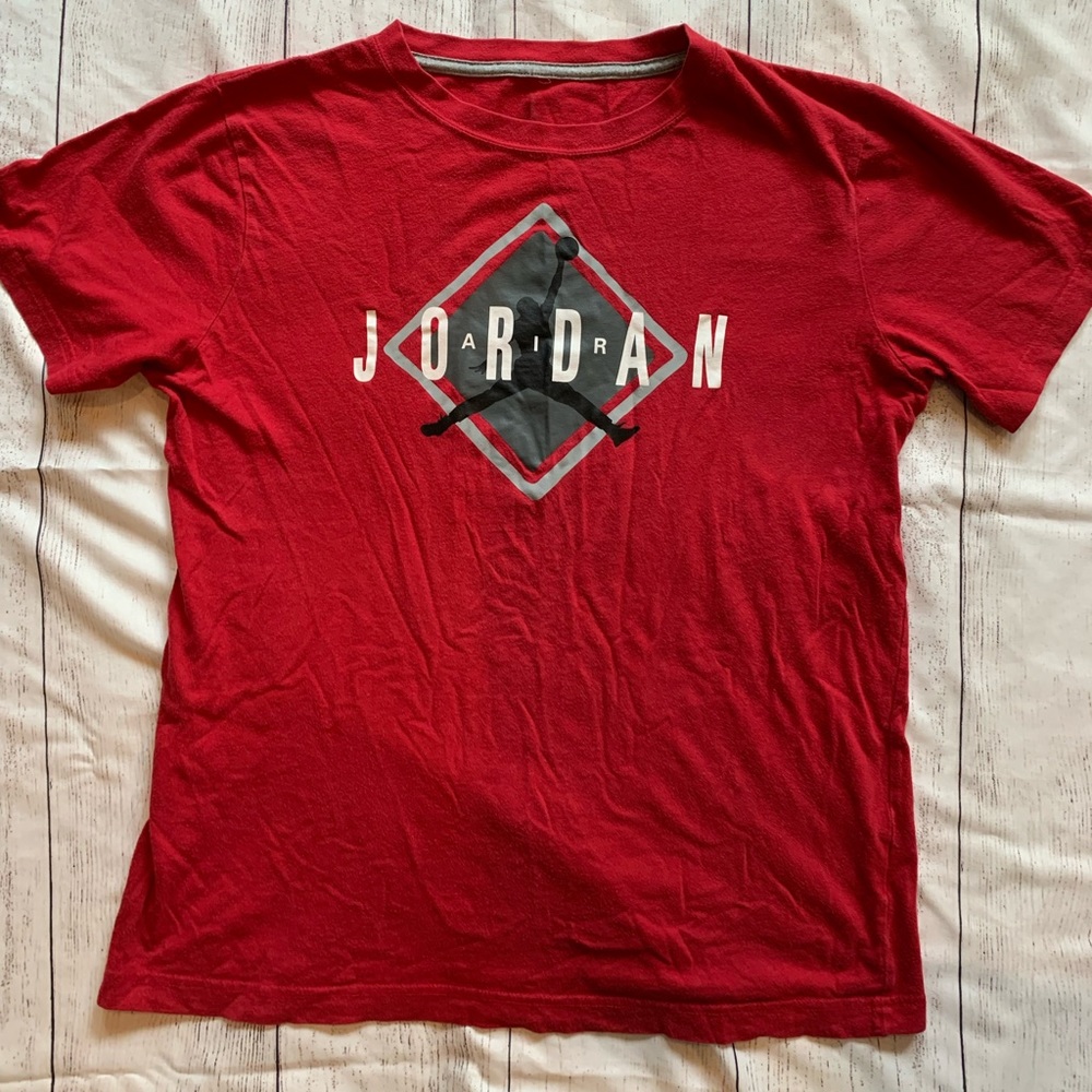 Kids sz XL 18/20 Jordan red shirt